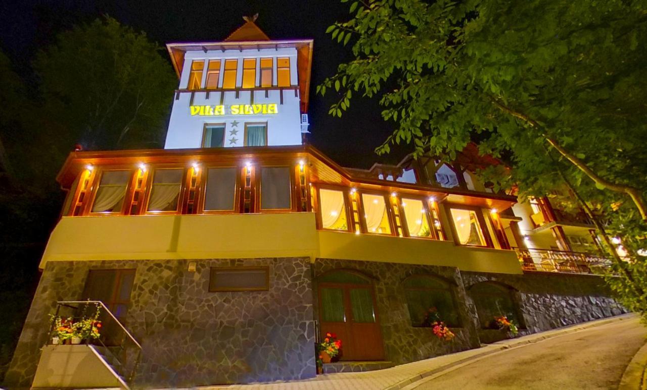 Vila Silvia Совата Екстериор снимка